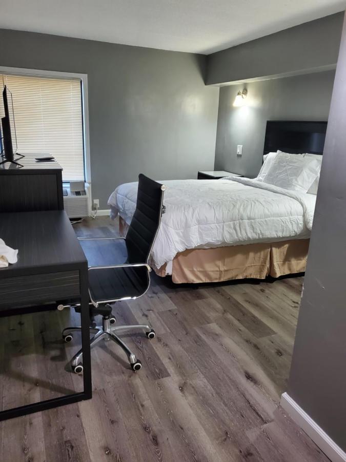 Town Inn & Suites South Plainfield-Piscataway Екстер'єр фото